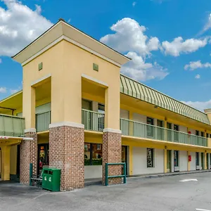 quality-inn-savannah-historic-district.top-hotels-in-savannah.com/