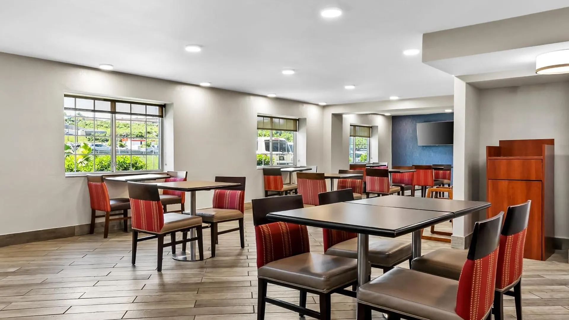 Hotel Comfort Inn & Suites Nashville Near Tanger Outlets I-24 Antioch