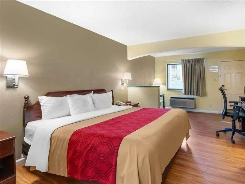 Comfort Inn & Suites Nashville Near Tanger Outlets I-24 Antioch