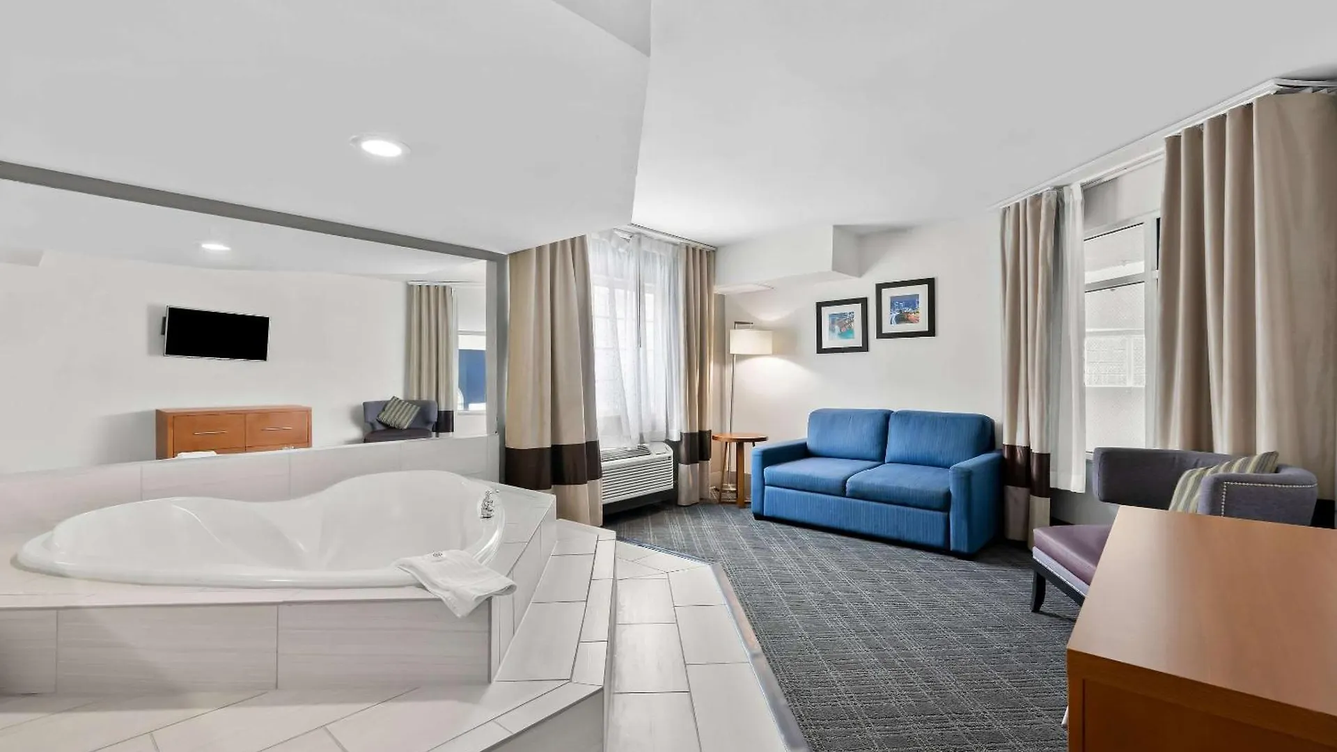 Comfort Inn & Suites Nashville Near Tanger Outlets I-24 Antioch Hotel