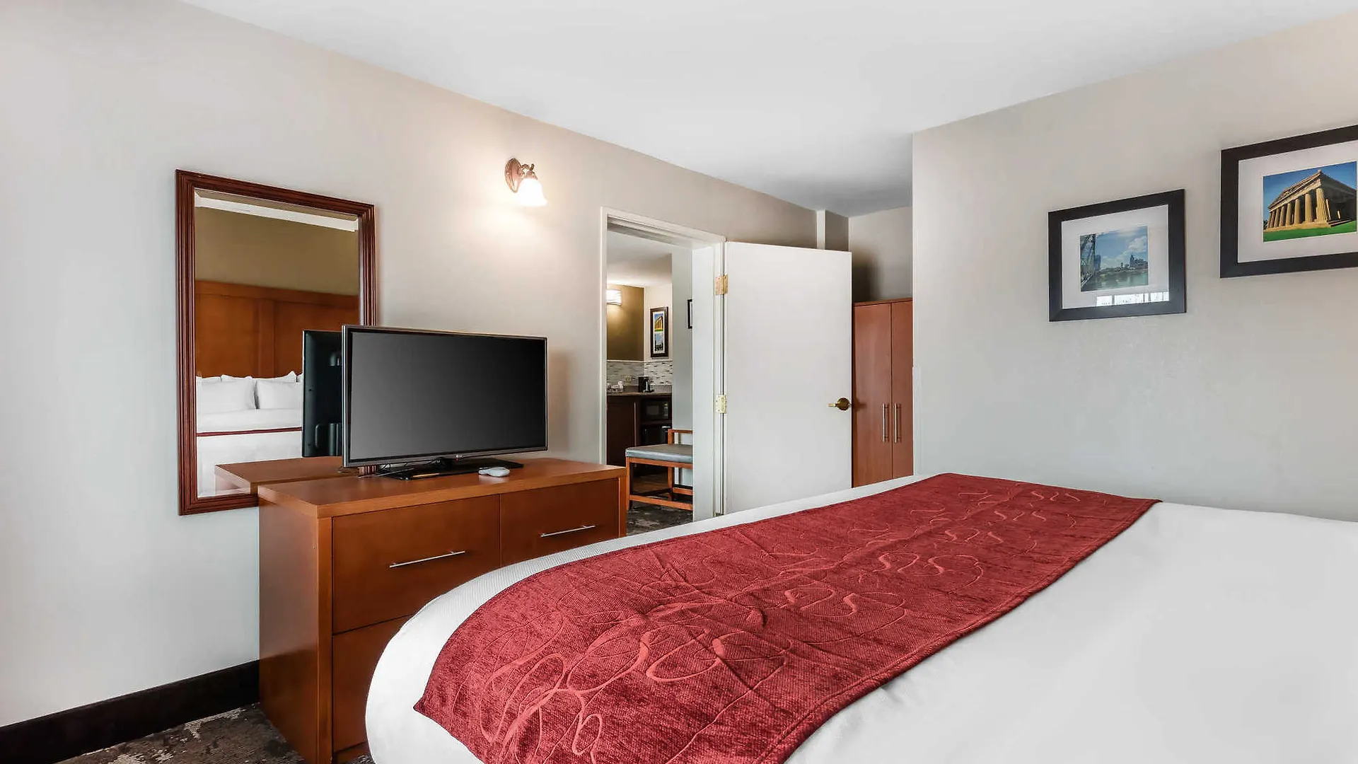 Comfort Inn & Suites Nashville Near Tanger Outlets I-24 Antioch