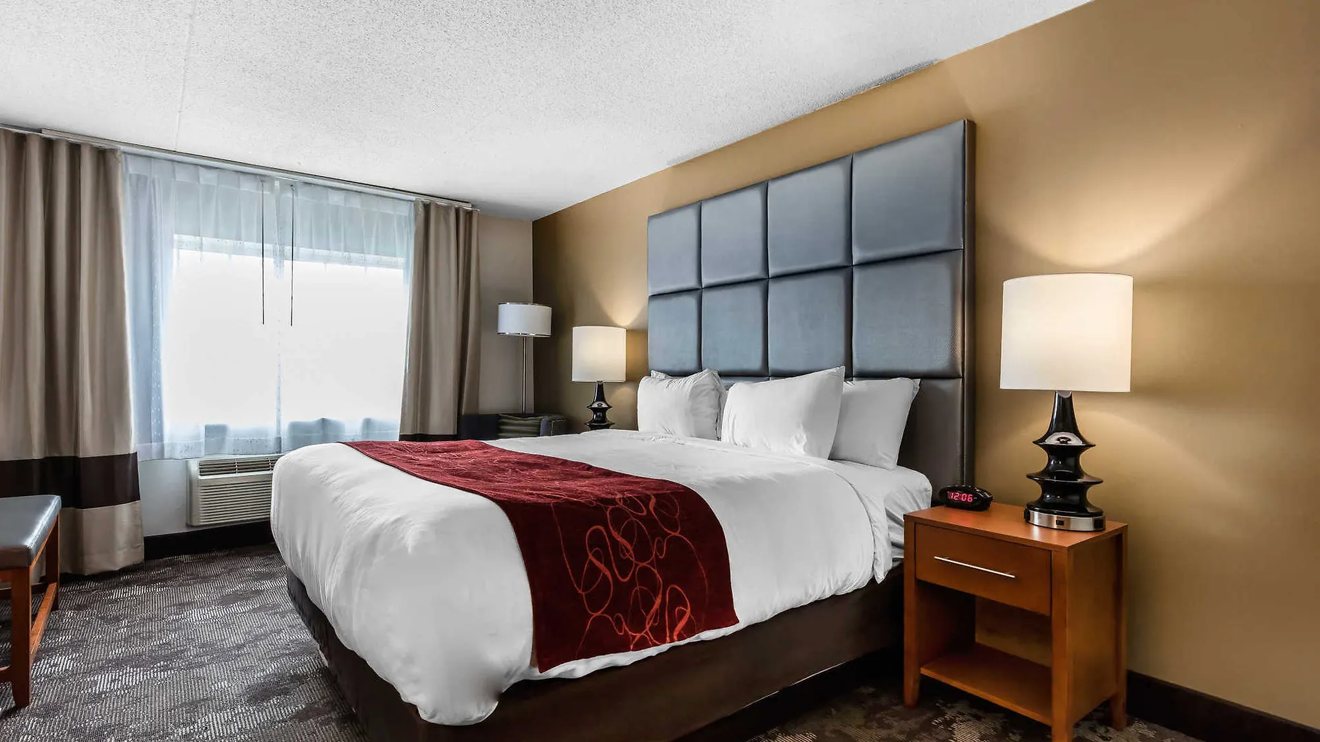 Comfort Inn & Suites Nashville Near Tanger Outlets I-24 Antioch Hotel