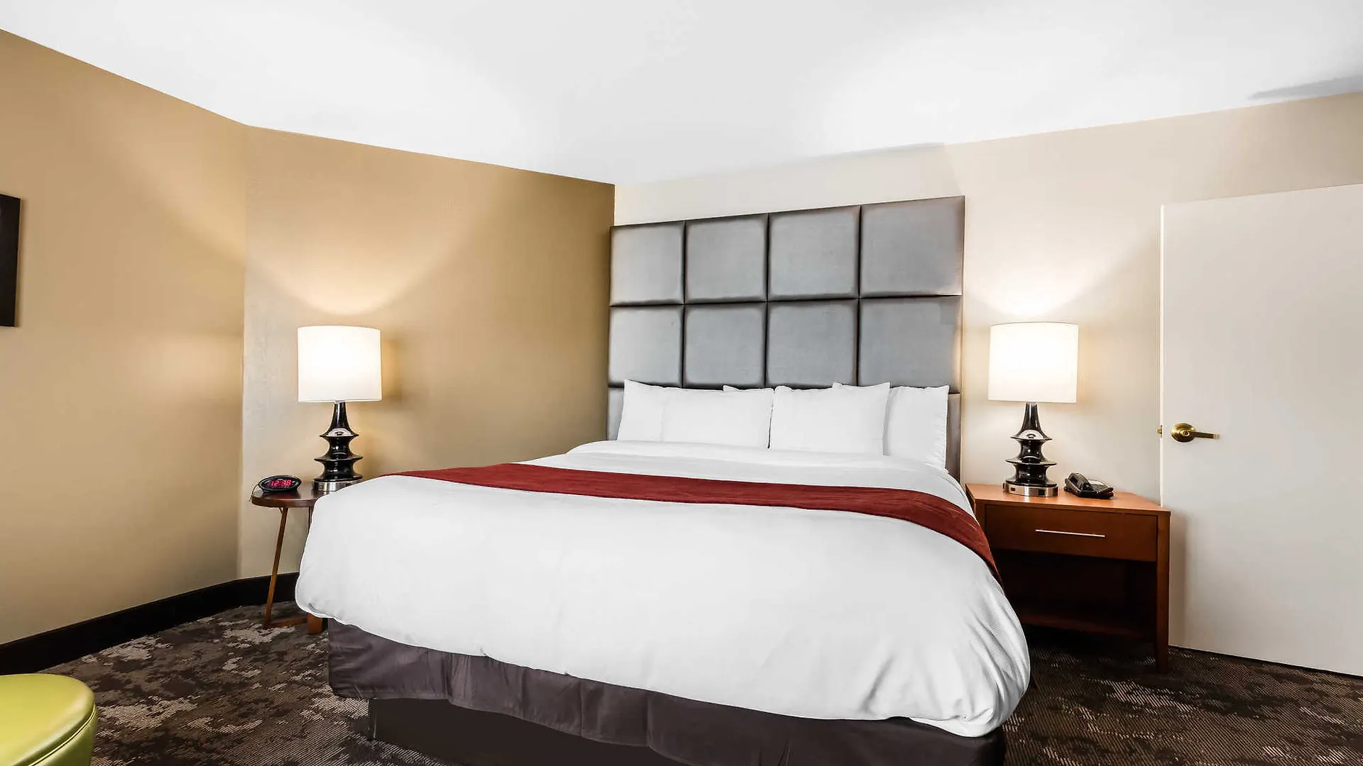 Comfort Inn & Suites Nashville Near Tanger Outlets I-24 Antioch