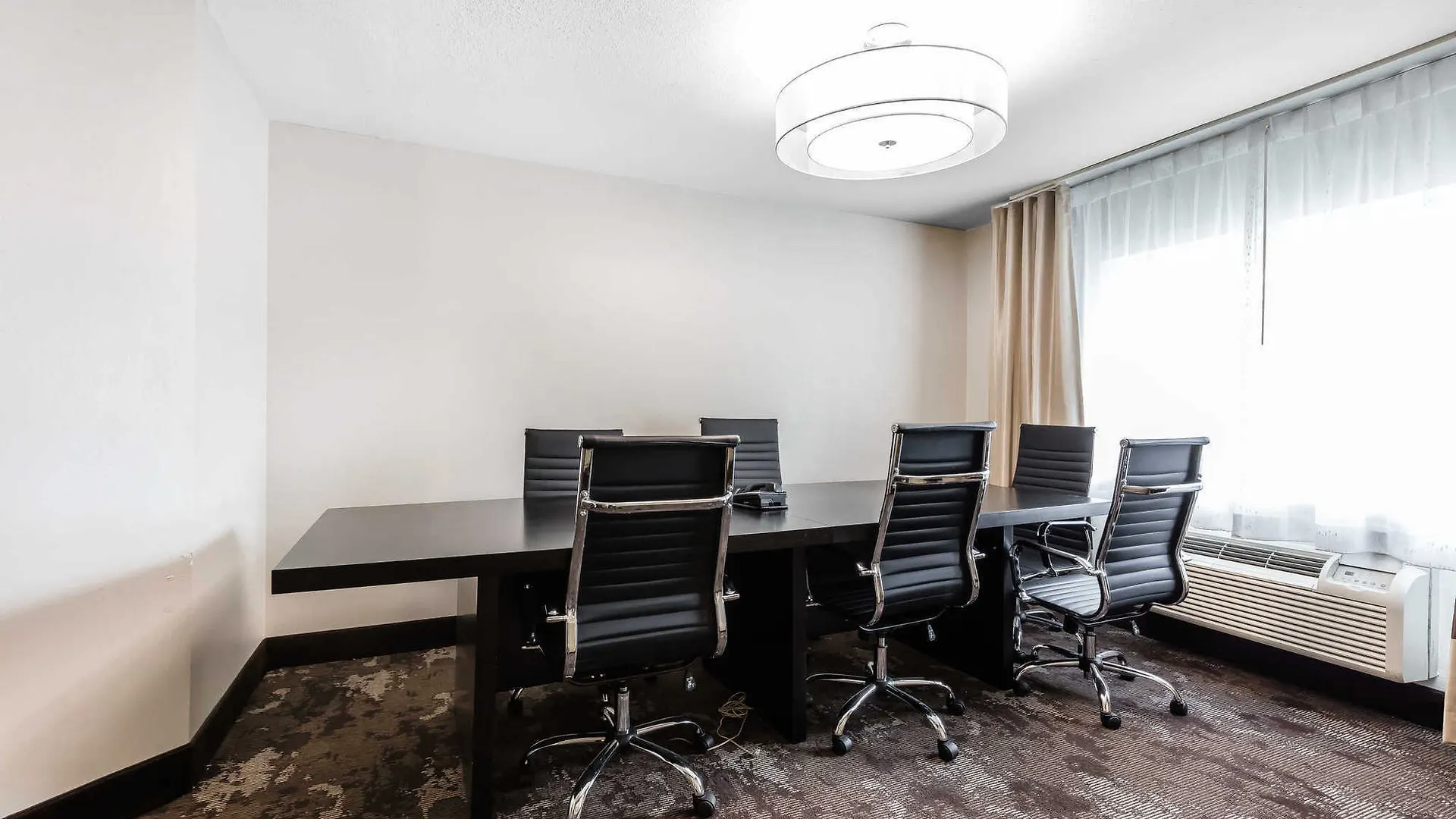 Comfort Inn & Suites Nashville Near Tanger Outlets I-24 Antioch Hotel