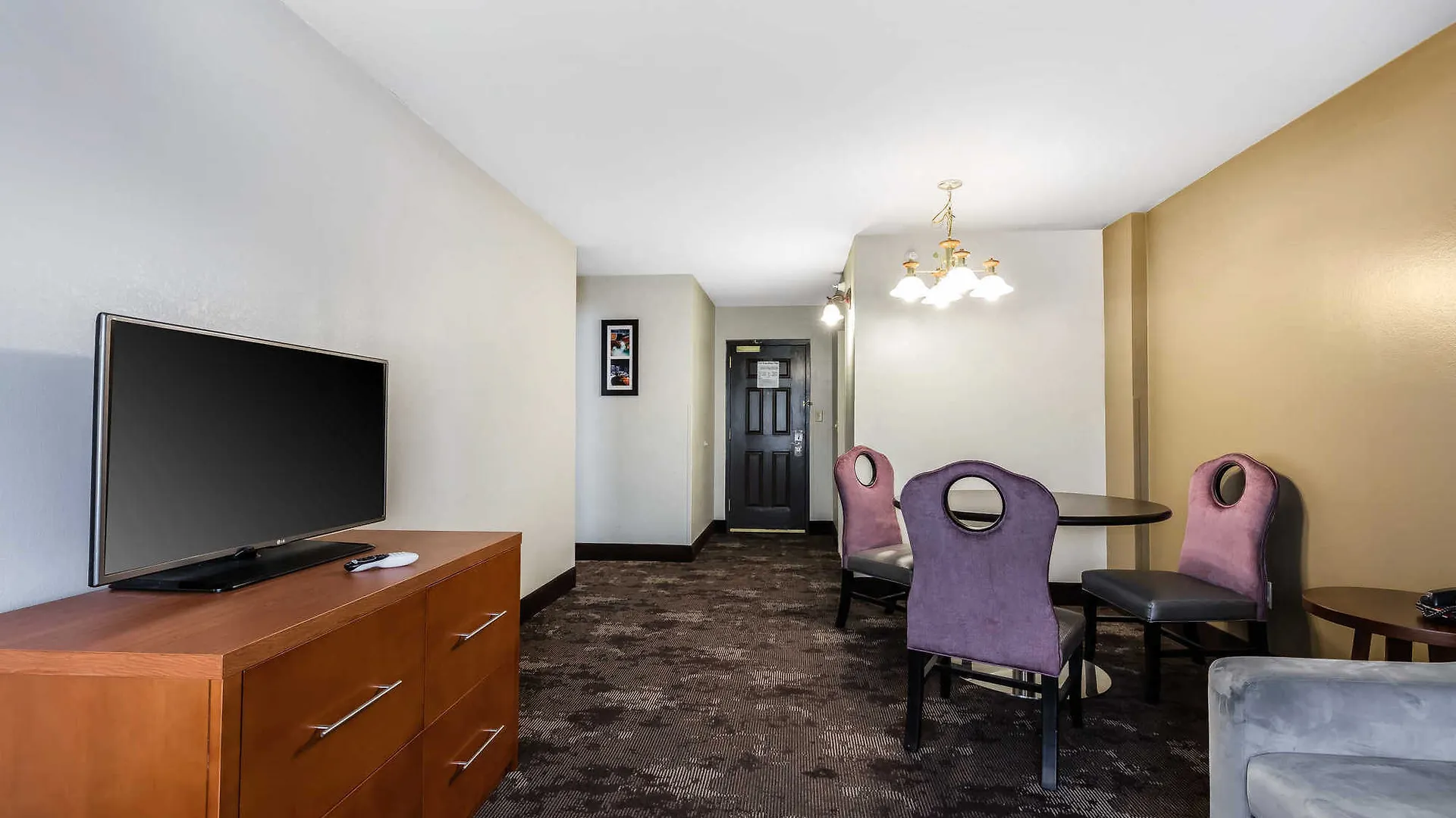 Comfort Inn & Suites Nashville Near Tanger Outlets I-24 Antioch